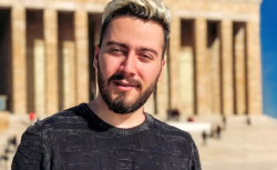 Enes Batur’dan hayranlarına sürpriz! Sosyal medyaya geri mi döndü?